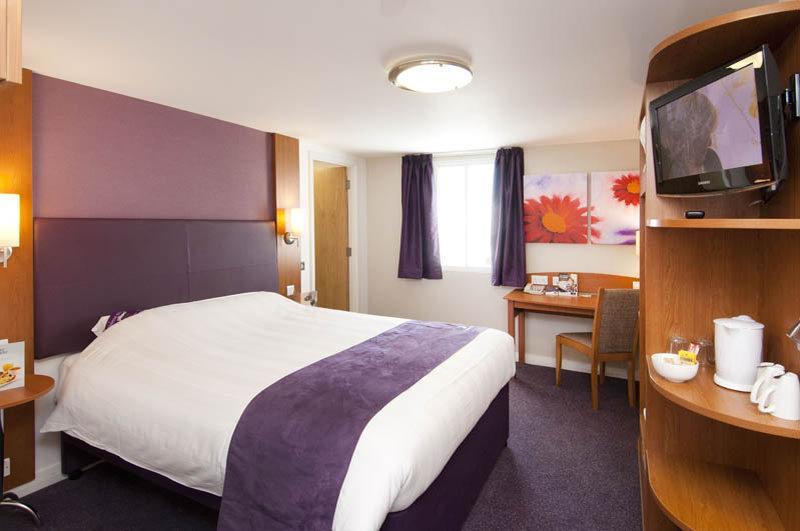 Premier Inn Bolton Stadium Arena エクステリア 写真